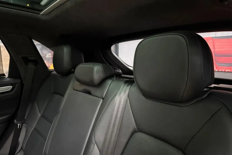 Porsche Cayenne din 2021 cu 35.000 km - oferta POR244207 - foto 32