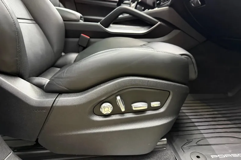 Porsche Cayenne din 2021 cu 35.000 km - oferta POR244207 - foto 40