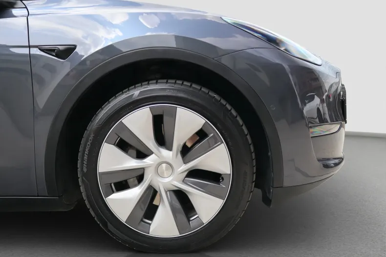 Tesla Model Y din 2022 cu 80.245 km - oferta TES244217 - foto 4