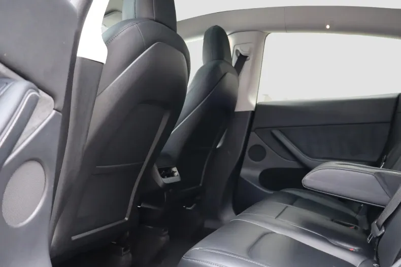 Tesla Model Y din 2022 cu 80.245 km - oferta TES244217 - foto 16