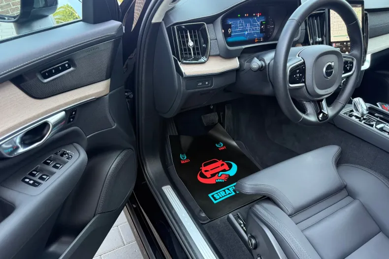 Volvo XC90 din 2025 cu 19.000 km - oferta VOL244228 - foto 14