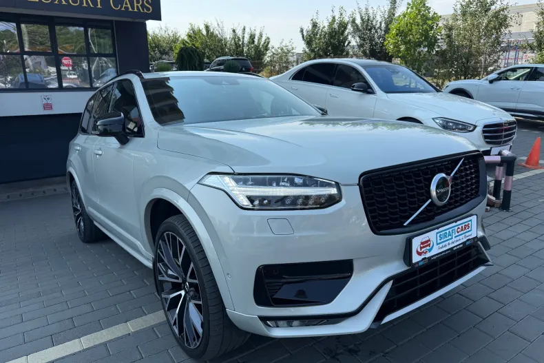 Volvo XC90 din 2021 cu 140.600 km - oferta VOL244229 - foto 2