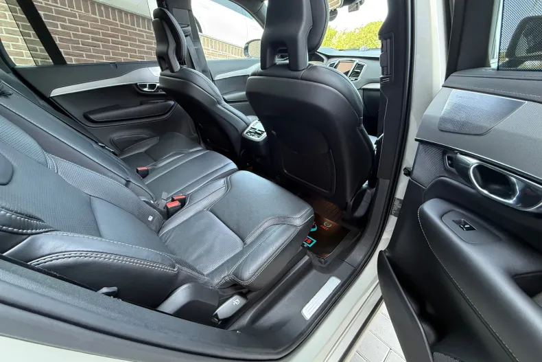 Volvo XC90 din 2021 cu 140.600 km - oferta VOL244229 - foto 16