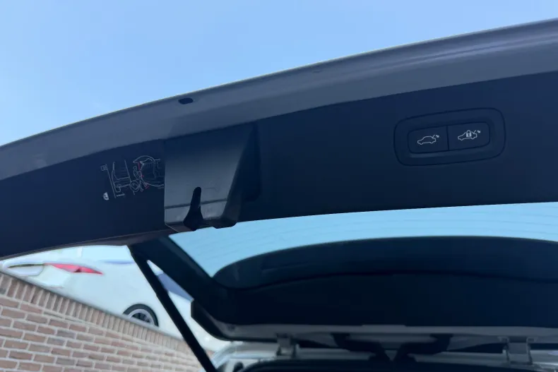 Volvo XC90 din 2021 cu 140.600 km - oferta VOL244229 - foto 35