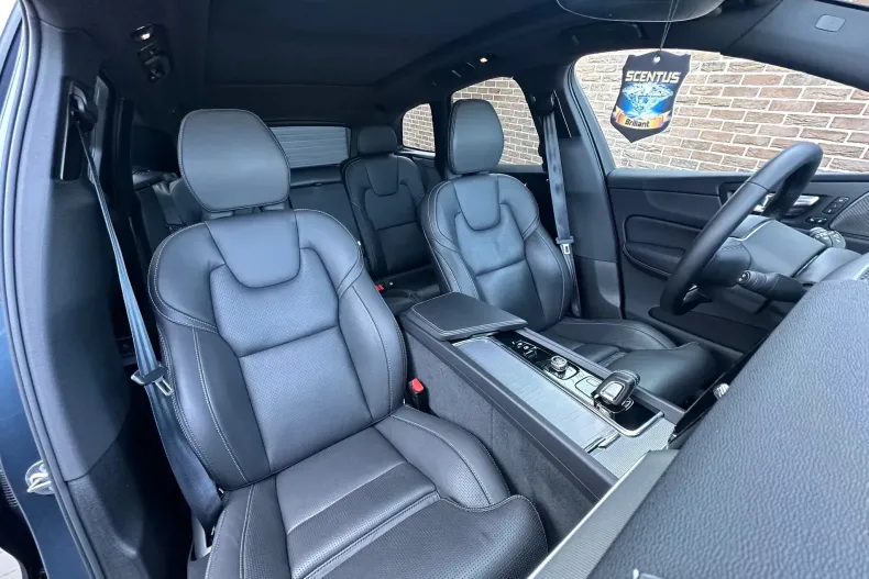 Volvo XC60 din 2022 cu 112.000 km - oferta VOL244230 - foto 19