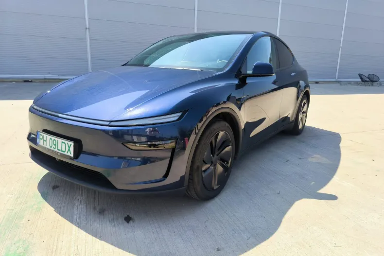 Tesla Model Y din 2025 cu 12.000 km - oferta TES244233 - foto 4