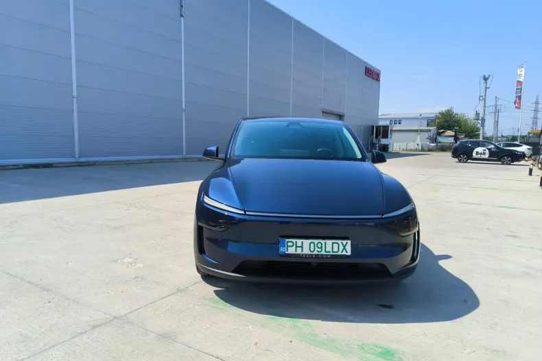Tesla Model Y din 2025 cu 12.000 km - oferta TES244233 - foto 6