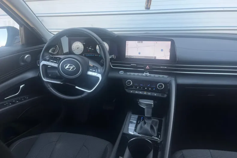 Hyundai Elantra din 2021 cu 41.000 km - oferta HYU244241 - foto 3