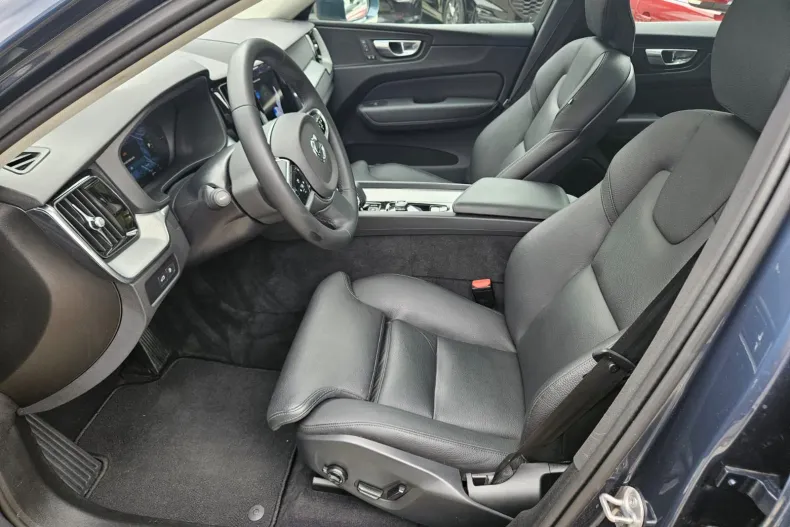 Volvo XC60 din 2023 cu 96.350 km - oferta VOL244246 - foto 12