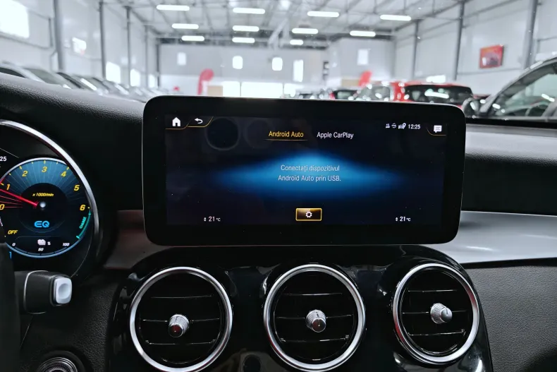 Mercedes-Benz GLC 300 (Clasa GLC) din 2021 cu 114.189 km - oferta MER244256 - foto 18