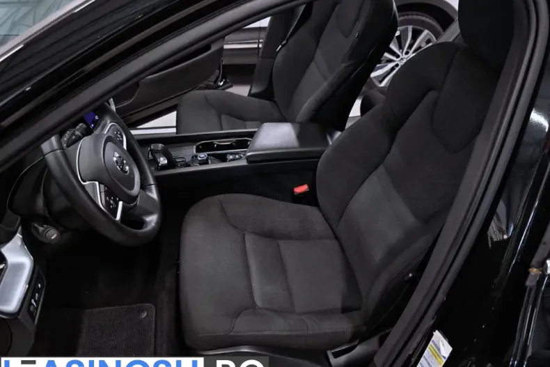 Volvo XC60 din 2021 cu 142.584 km - oferta VOL244260 - foto 8