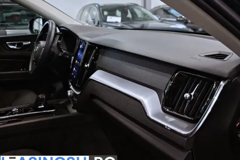 Volvo XC60 din 2021 cu 142.584 km - oferta VOL244260 - foto 21