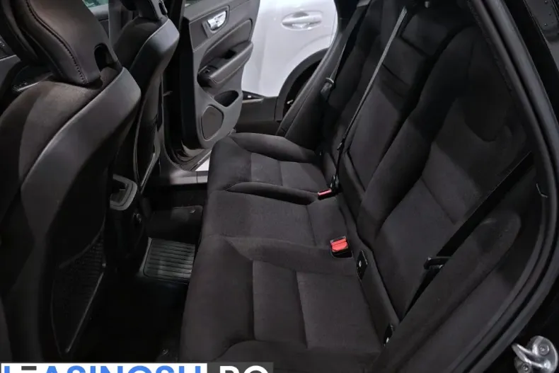 Volvo XC60 din 2021 cu 105.580 km - oferta VOL244262 - foto 27