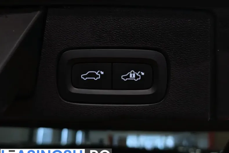 Volvo XC60 din 2021 cu 105.580 km - oferta VOL244262 - foto 31