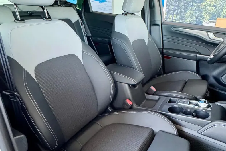 Ford Kuga din 2026 cu 5 km - oferta FOR244275 - foto 6