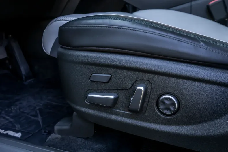Hyundai Santa Fe din 2022 cu 125.000 km - oferta HYU244276 - foto 35