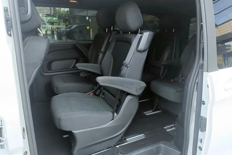 Mercedes-Benz V 300 (Clasa V) din 2020 cu 118.750 km - oferta MER244278 - foto 8