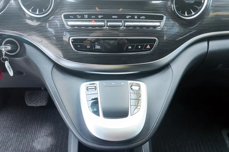 Mercedes-Benz V 300 (Clasa V) din 2020 cu 118.750 km - oferta MER244278 - foto 20