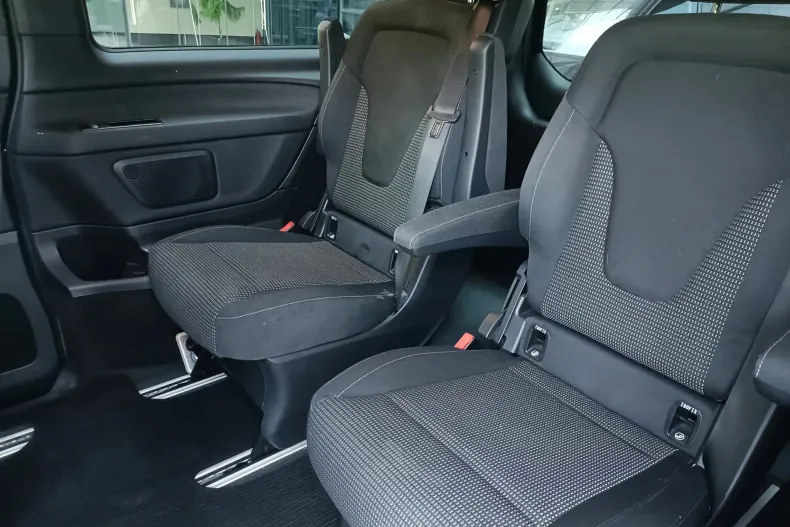 Mercedes-Benz V 300 (Clasa V) din 2020 cu 118.750 km - oferta MER244278 - foto 23