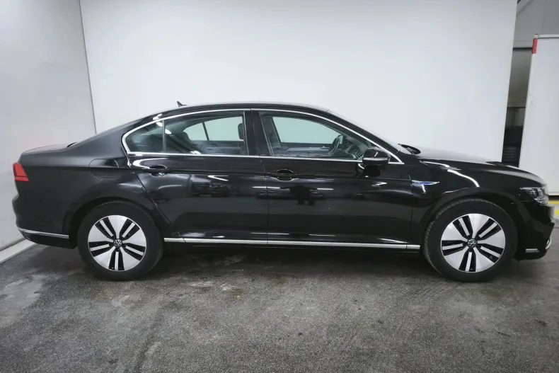 Volkswagen Passat din 2020 cu 100.000 km - oferta VOL244281 - foto 7