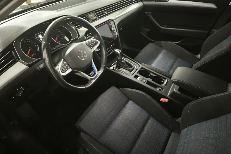 Volkswagen Passat din 2020 cu 100.000 km - oferta VOL244281 - foto 10