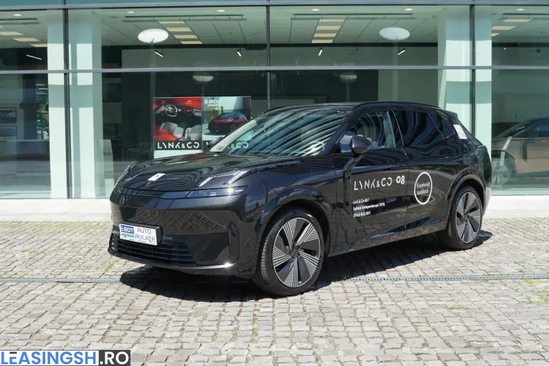 Lynk & Co 08 din 2025 cu 2.038 km - oferta LYN244284 - foto 1