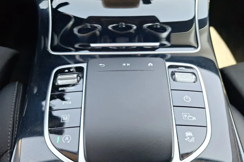 Mercedes-Benz GLC 200 (Clasa GLC) din 2020 cu 97.400 km - oferta MER244288 - foto 22