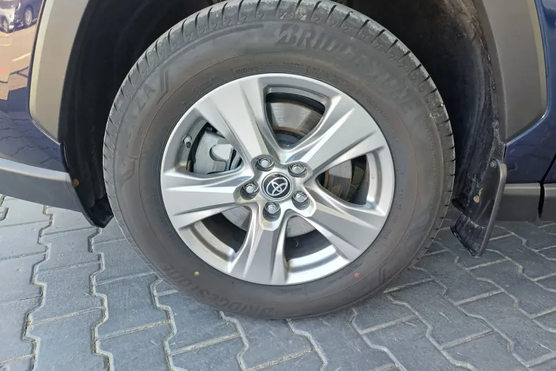 Toyota RAV4 din 2023 cu 19.963 km - oferta TOY244294 - foto 4