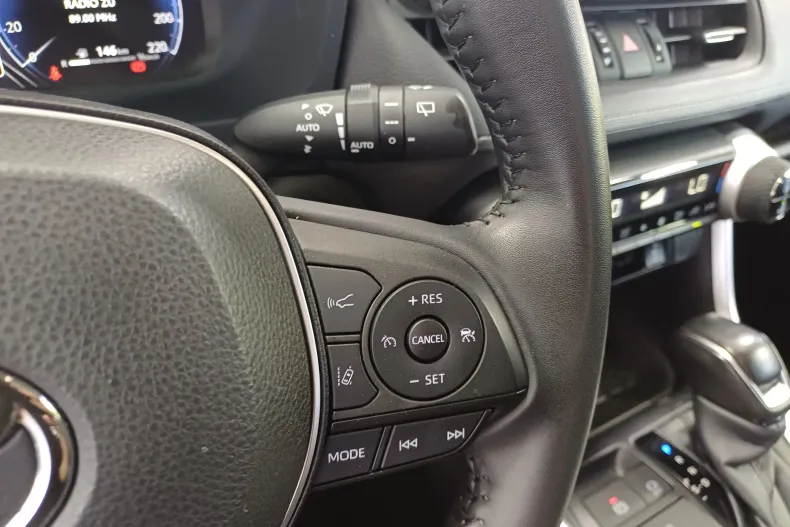 Toyota RAV4 din 2023 cu 19.963 km - oferta TOY244294 - foto 11