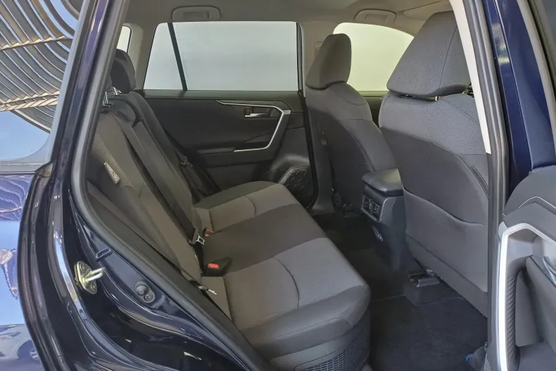 Toyota RAV4 din 2023 cu 19.963 km - oferta TOY244294 - foto 22