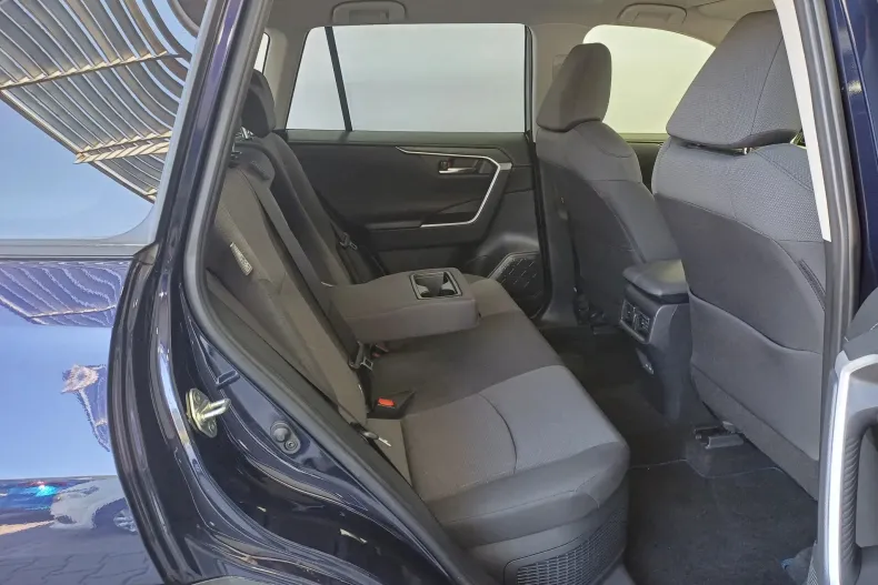 Toyota RAV4 din 2023 cu 19.963 km - oferta TOY244294 - foto 23