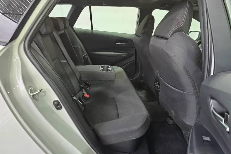 Toyota Corolla din 2025 cu 18.524 km - oferta TOY244298 - foto 24