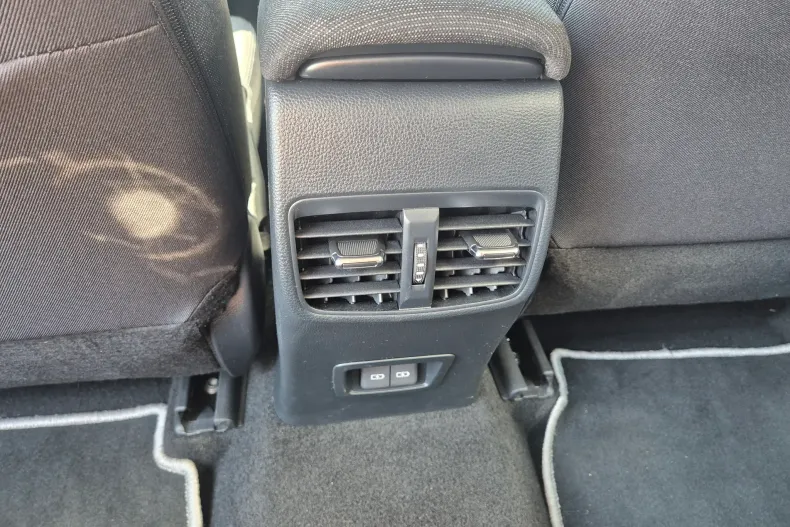 Toyota Corolla din 2025 cu 5.553 km - oferta TOY244306 - foto 17