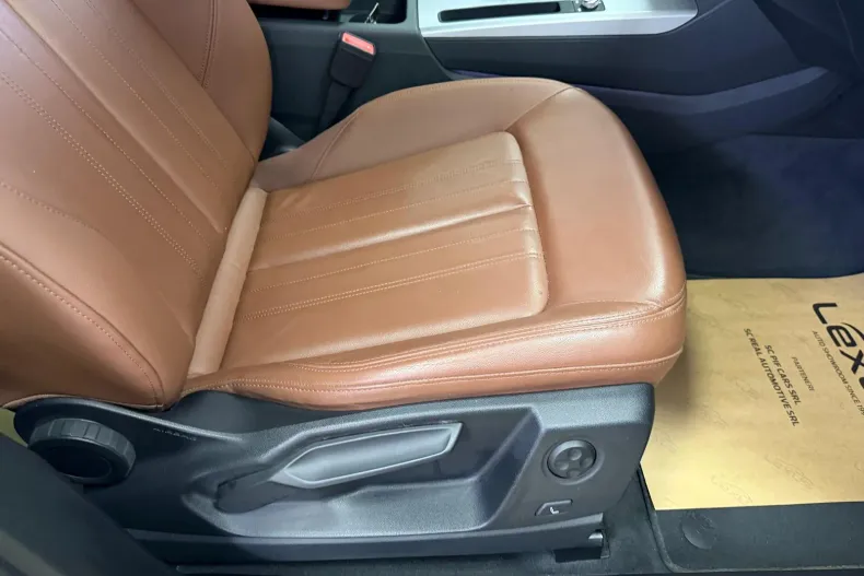 Audi Q5 din 2023 cu 178.575 km - oferta AUD244307 - foto 19