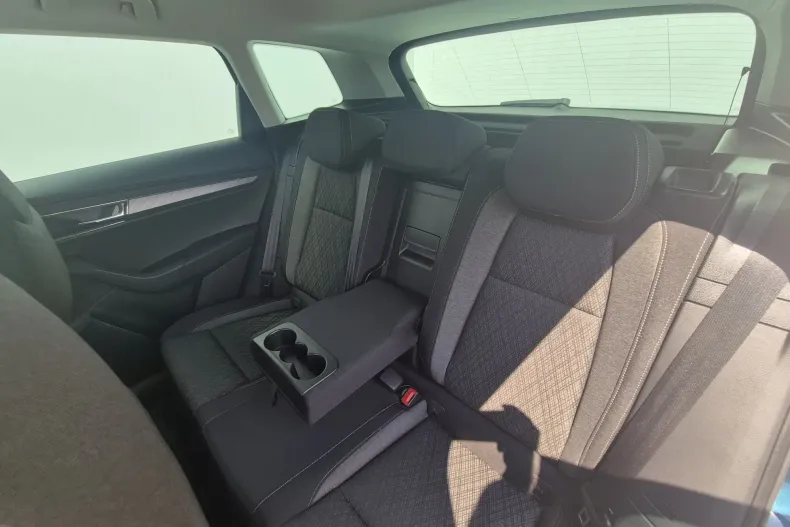 Skoda Karoq din 2023 cu 56.561 km - oferta SKO244309 - foto 11