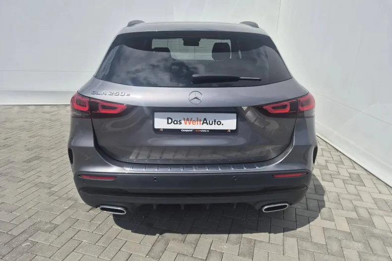 Mercedes-Benz GLA 250 (Clasa GLA) din 2022 cu 51.989 km - oferta MER244314 - foto 4
