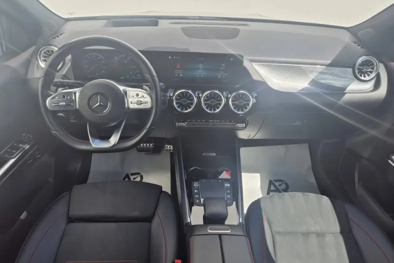 Mercedes-Benz GLA 250 (Clasa GLA) din 2022 cu 51.989 km - oferta MER244314 - foto 12