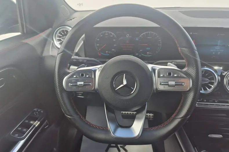 Mercedes-Benz GLA 250 (Clasa GLA) din 2022 cu 51.989 km - oferta MER244314 - foto 14