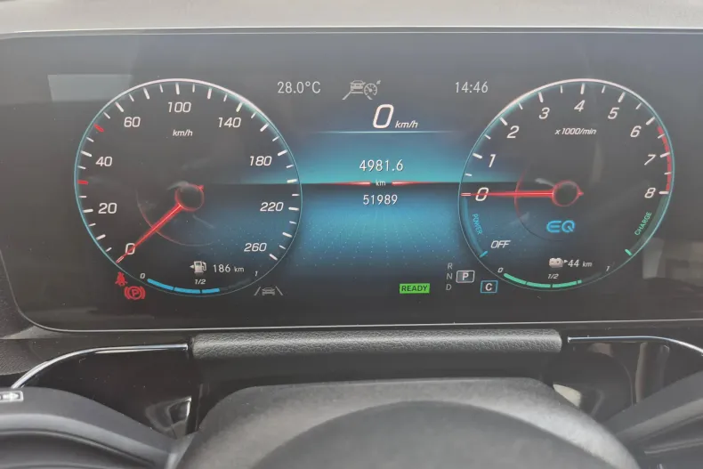 Mercedes-Benz GLA 250 (Clasa GLA) din 2022 cu 51.989 km - oferta MER244314 - foto 17