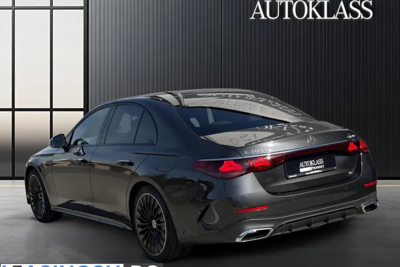 Mercedes-Benz E 300 (Clasa E) din 2025 cu 12.800 km - oferta MER244319 - foto 4