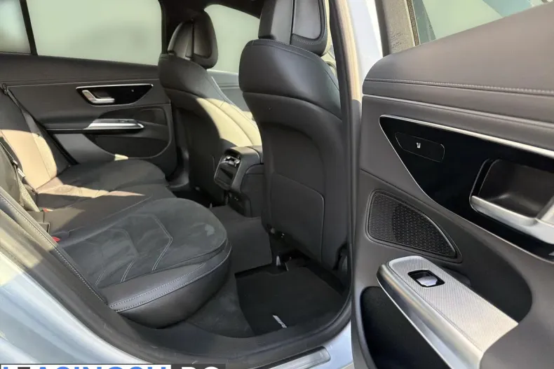 Mercedes-Benz E 220 (Clasa E) din 2024 cu 29.313 km - oferta MER244320 - foto 16