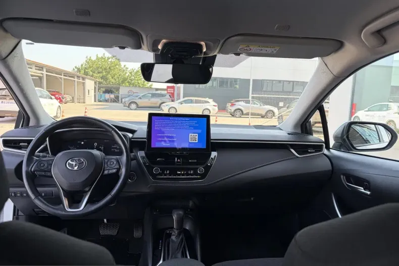 Toyota Corolla din 2023 cu 41.032 km - oferta TOY244327 - foto 15
