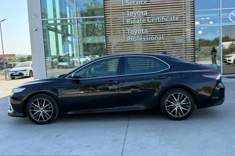 Toyota Camry din 2023 cu 52.551 km - oferta TOY244331 - foto 5