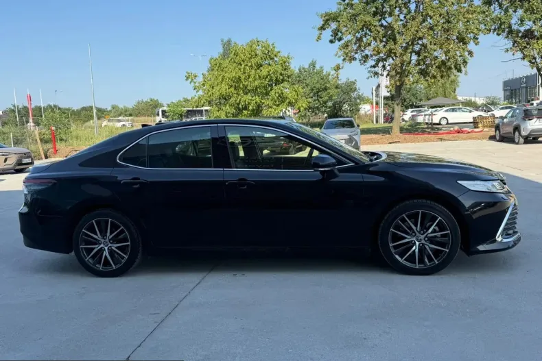 Toyota Camry din 2023 cu 52.551 km - oferta TOY244331 - foto 6