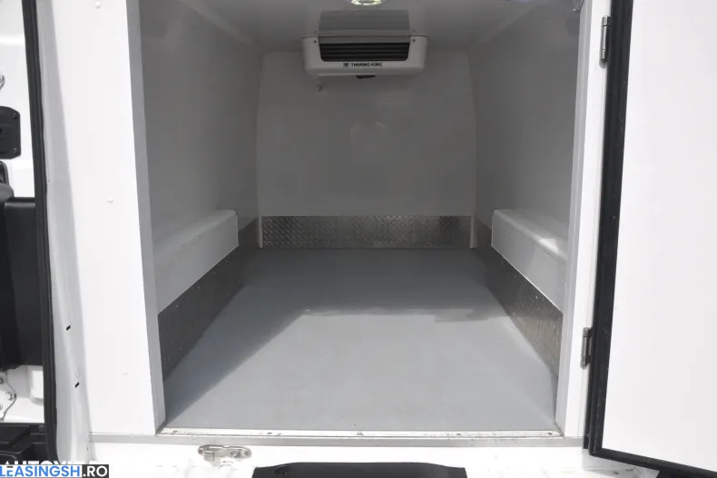Toyota Proace din 2020 cu 140.348 km - oferta TOY244337 - foto 8