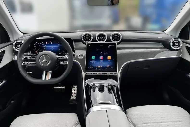 Mercedes-Benz GLC 300 (Clasa GLC) din 2026 cu 19 km - oferta MER244343 - foto 11