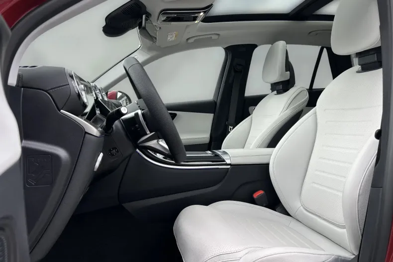 Mercedes-Benz GLC 300 (Clasa GLC) din 2026 cu 19 km - oferta MER244343 - foto 13