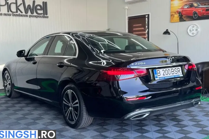 Mercedes-Benz E 220 (Clasa E) din 2022 cu 154.060 km - oferta MER244344 - foto 4