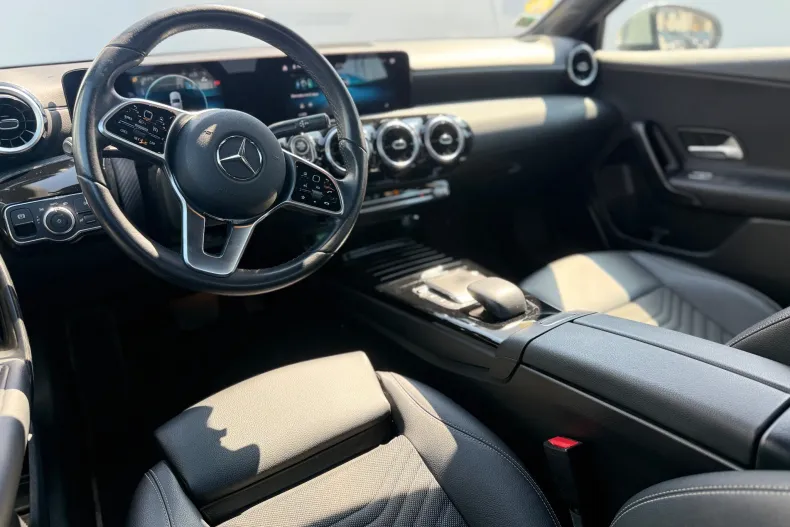 Mercedes-Benz A 200 (Clasa A) din 2022 cu 177.905 km - oferta MER244349 - foto 4