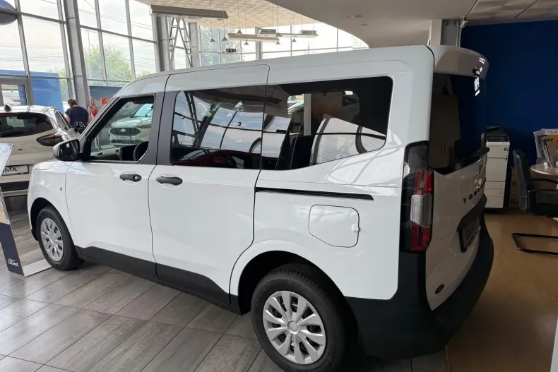 Ford Tourneo Courier din 2026 cu 1 km - oferta FOR244359 - foto 2